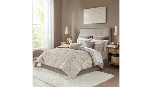 Emilia Comforter Set